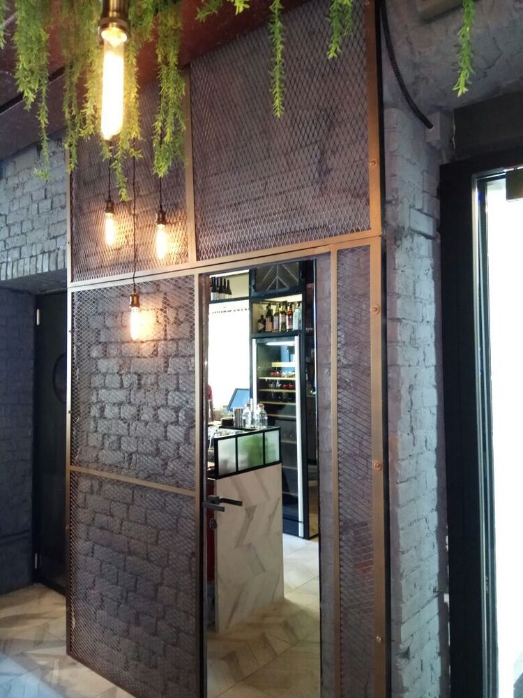 Декор из сетки металличнской