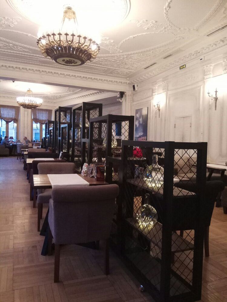 Интерьер из сетки металлической